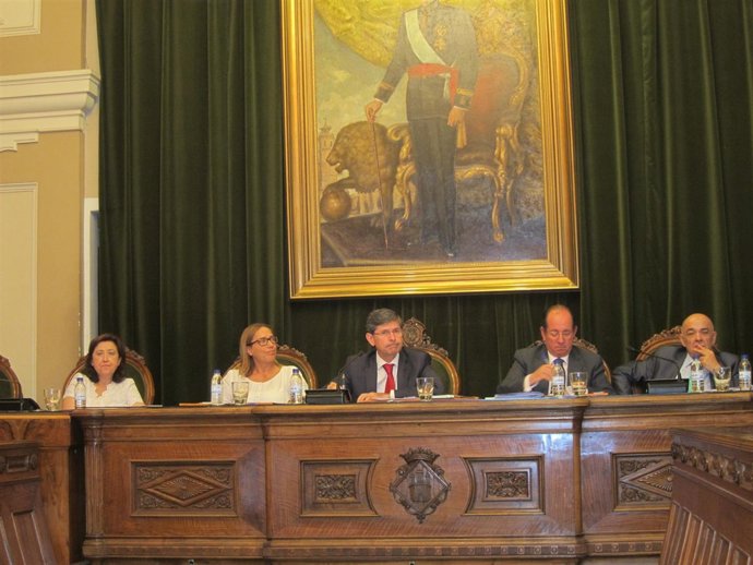 Bataller preside el pleno de Castellón
