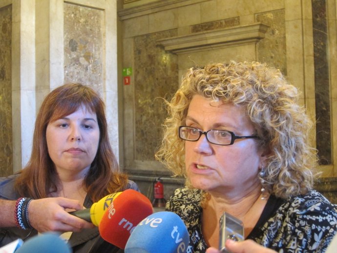 Las diputadas del PSC en el Parlament Marina Geli y Núria Ventura 