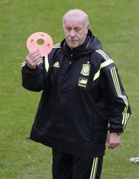 La España de Del Bosque encadena dos derrotas consecutivas por primera vez