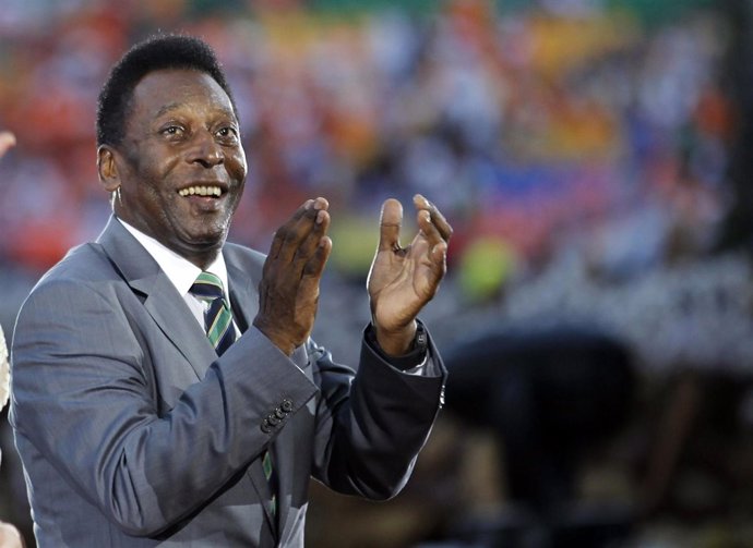 El exjugador de fútbol brasileño Pelé