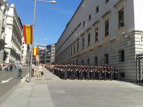 Ensayo del desfile de las Fuerzas Armadas para la proclamación