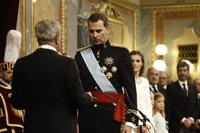Felipe VI, rey de España, jura fidelidad a la Constitución
