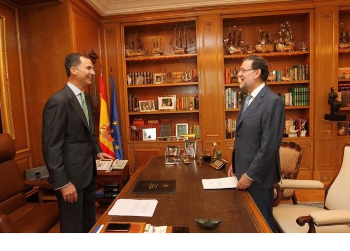 El Rey Don Felipe y Mariano Rajoy