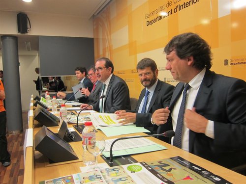 El conseller R.Espadaler, y los directores generales J.Aurich, R.Parés, A.Batlle