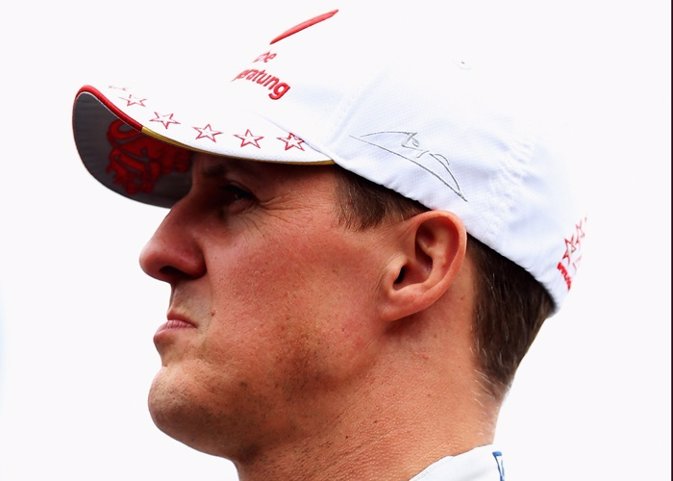 Michael Schumacher es trasladado a Suiza bajo un nombre falso