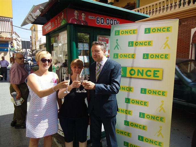 Brindan con cava por dar 10,5 millones del premio del 7/39