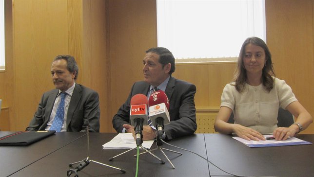 Martín Granizo (i), Sáez Aguado (c) y Vázquez (d)