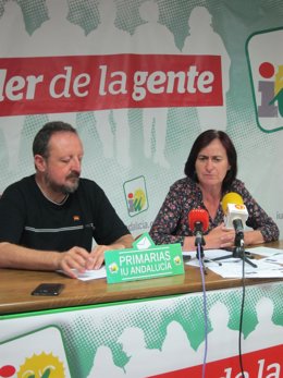 Rodrígo Sánchez y Rosalía Martín, en rueda de prensa