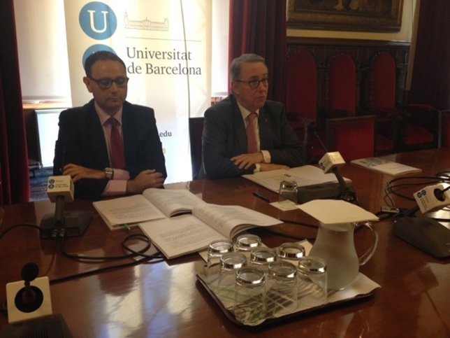 El vicerrector de la UB David Vallespín y el rector de la UB, Dídac Ramírez