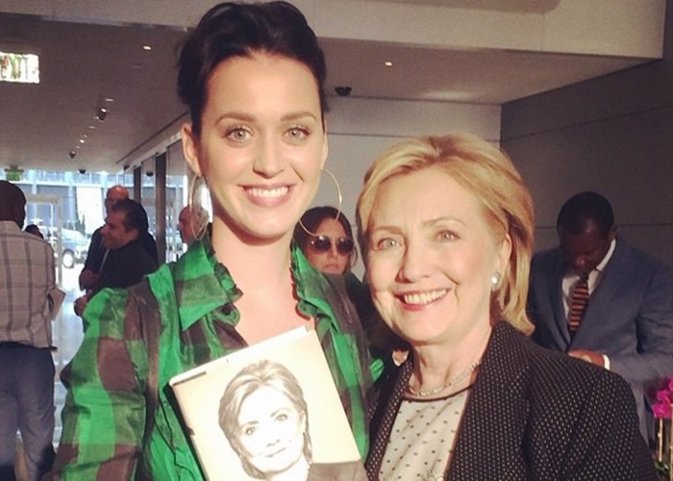 Katy Perry es fan de Hillary Clinton y le ofrece una canción