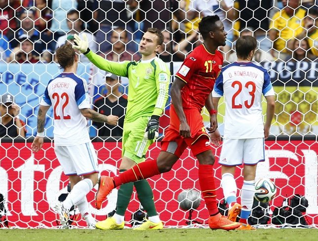 Bélgica gana a Rusia