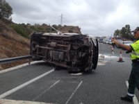 El 061 asistió a 85 personas por 55 accidentes de tráfico ocurridos el fin de semana en Galicia, de las que una falleció