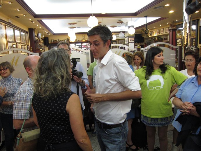 Madina, con militantes socialistas riojanos