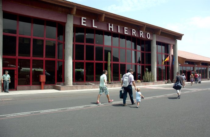 Aeropuerto De El Hierro