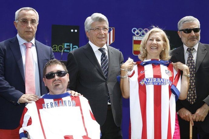 Presentación del acto de apoyo contra el ELA