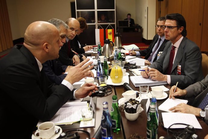 José Manuel Soria se reúne con el ministro polaco de Medio Ambiente