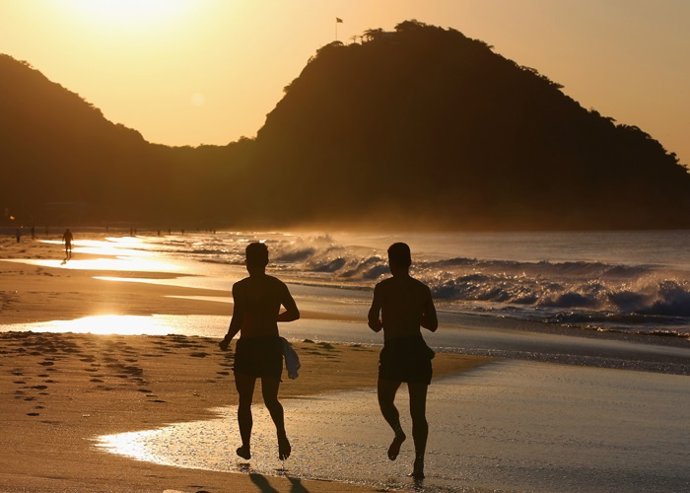 Trucos para mantenerse en forma en la playa