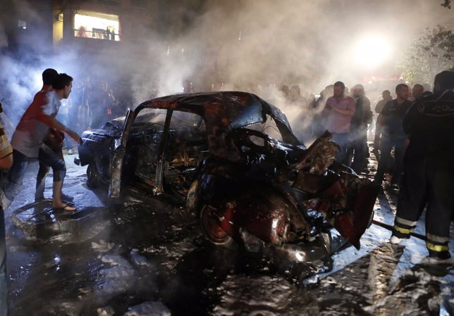 atentando con coche bomba en Beirut