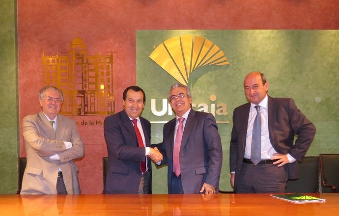 El presidente del PTA, Ruiz Espejo, y Juan Pedro Rallo, de Unicaja Banco