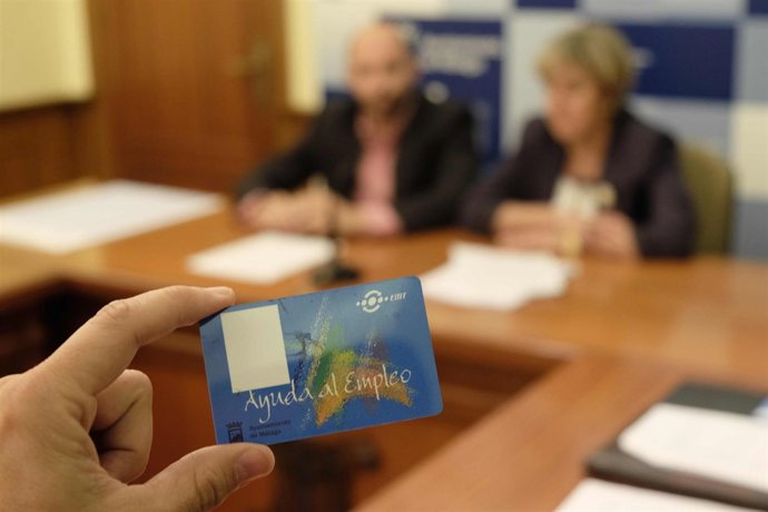 Tarjeta gratis autobus parados málaga capital 