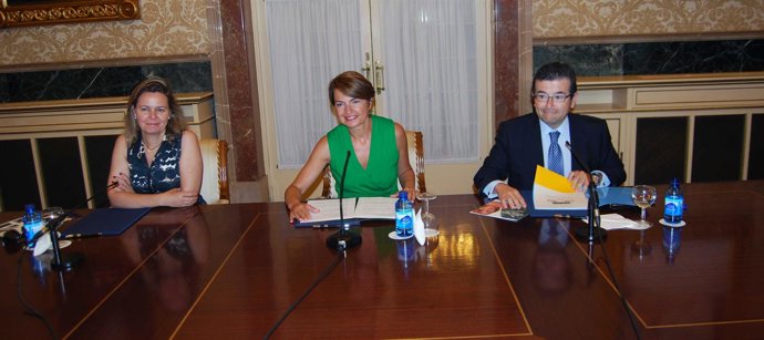 Firma convenio para difundir fondo pictórico del Parlament