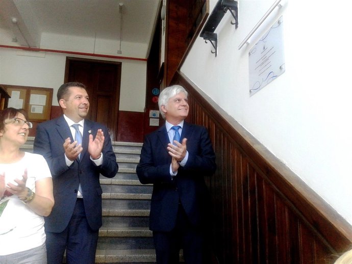 Inauguración En La Palma Del Rehabilitado IES Alonso Pérez Díaz Y El CEIP Mariel