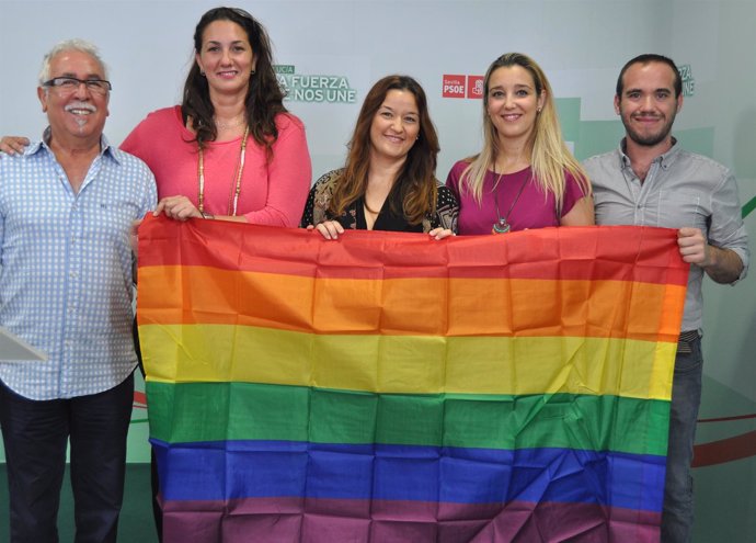 Verónica Pérez con el colectivo LGTB