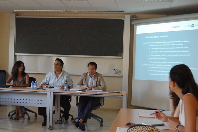 Una de las sesiones de los talleres