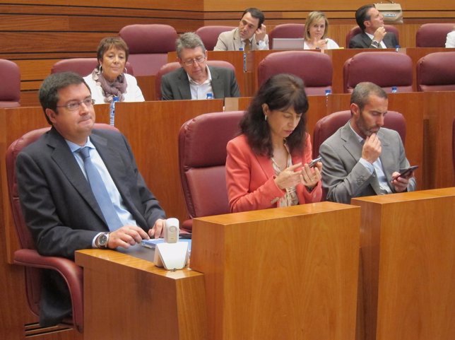 El portavoz del PSOE en las Cortes de CyL, Óscar López, durante el Debate