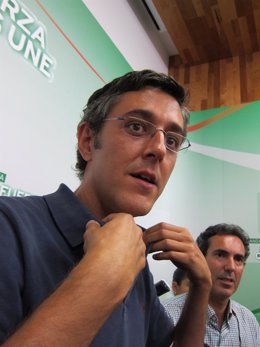 Eduardo Madina en la sede del PSOE de Córdoba