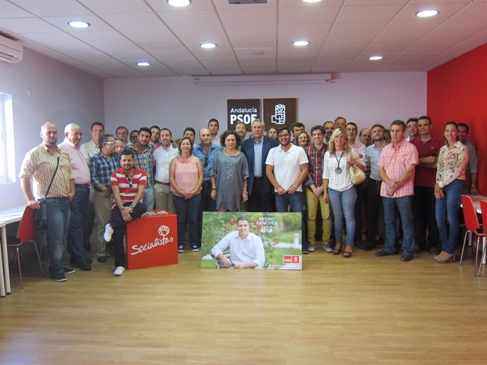 Plataforma de apoyo al candidato Pedro Sánchez en Huelva. 