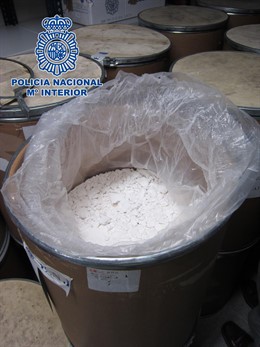 Bidones con glicidato de PMK incautados en Sant Celoni