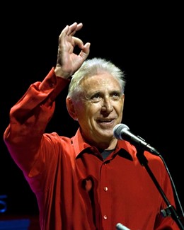 El cantante valenciano Raimon