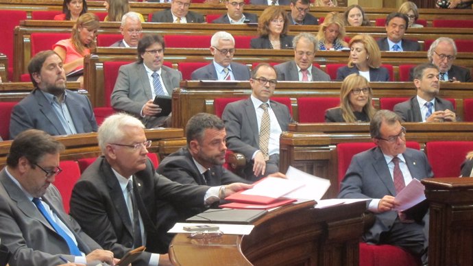 J.M.Pelegrí, F.Mascarell, S.Vila y Artur Mas, en el Parlament
