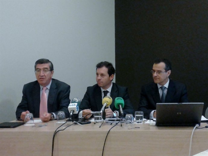 Responsables de Aena en San Sebastián