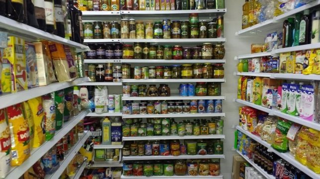 Tienda de Jaén con alimentos caducados