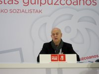 El PSOE tiene decidido multar a Elorza por romper la disciplina en la abdicación y duda con los que se ausentaron