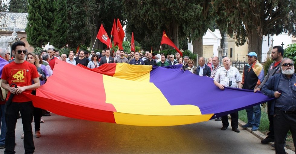 Manifestación por la proclamación de la república.