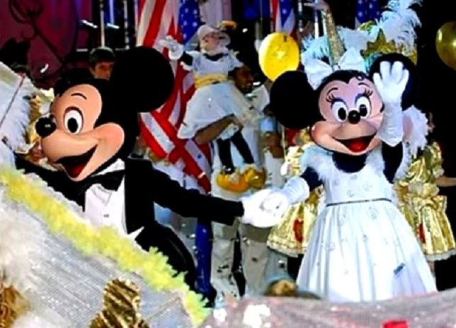 Tributo al matrimonio de Mickey y Minnie Mouse