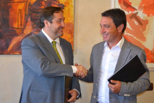 El conseller J.M.Pelegrí y el presidente de la FCAC J.P.Colet