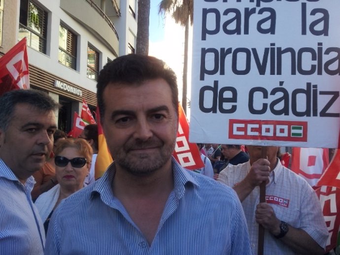 Maíllo antes de participar en la manifestación 'Cádiz empleo ¡Ya!'