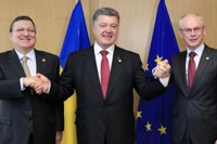 UE.- Los líderes europeos firman acuerdos de asociación y libre comercio con Ucrania, Moldavia y Georgia