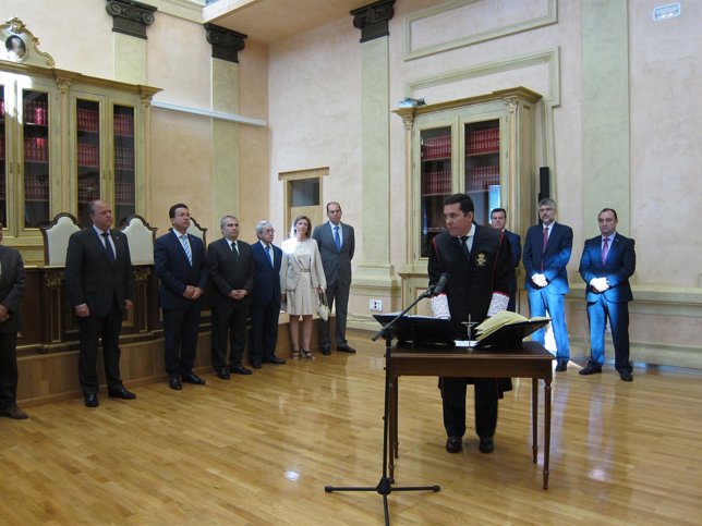 Nevado-Batalla toma posesión en el Consejo Consultivo