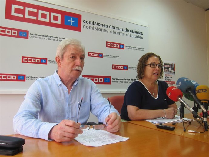 Justo Braga y Emilia Escudero, en rueda de prensa. 