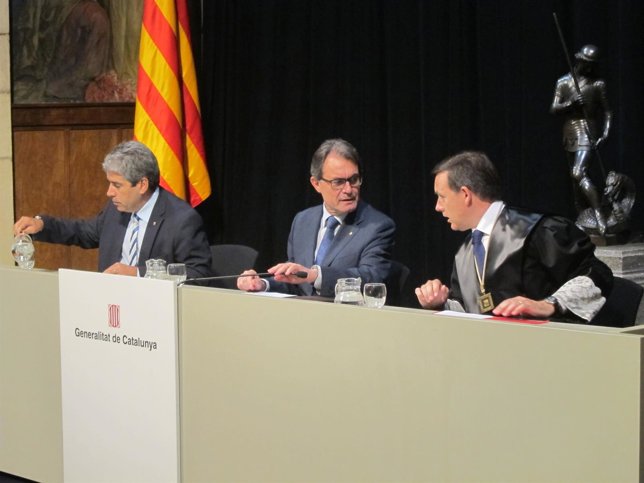 Conseller F.Homs, pte. Artur Mas, Albert Lamarca (Comissió Jurídica Assessora)