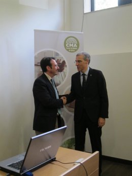 El presidente del cluster de la madera y el conselleiro de Economía