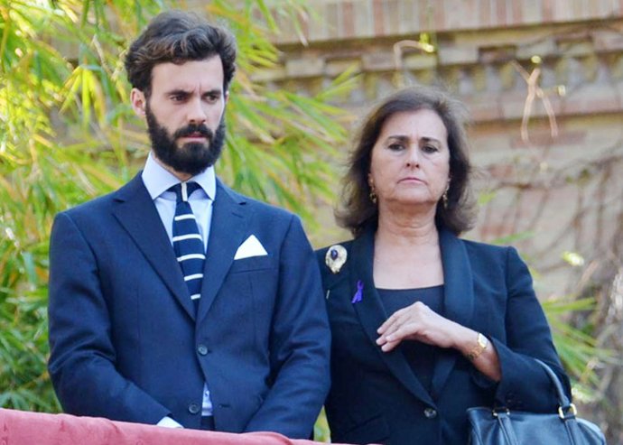 Carmen Tello con su hijo