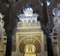 El Gobierno dice al PSOE que no reclamará la titularidad de la Mezquita-Catedral de Córdoba