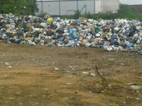 El comité de huelga de Urbaser denuncia un vertedero de basura en Lugo que "incumple toda normativa sanitaria"