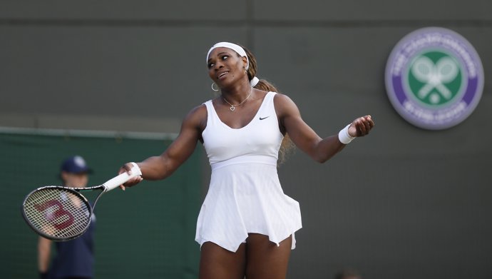 Serena Williams cae en Wimbledon
